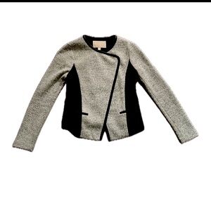 Women's Gray and Black Jacket